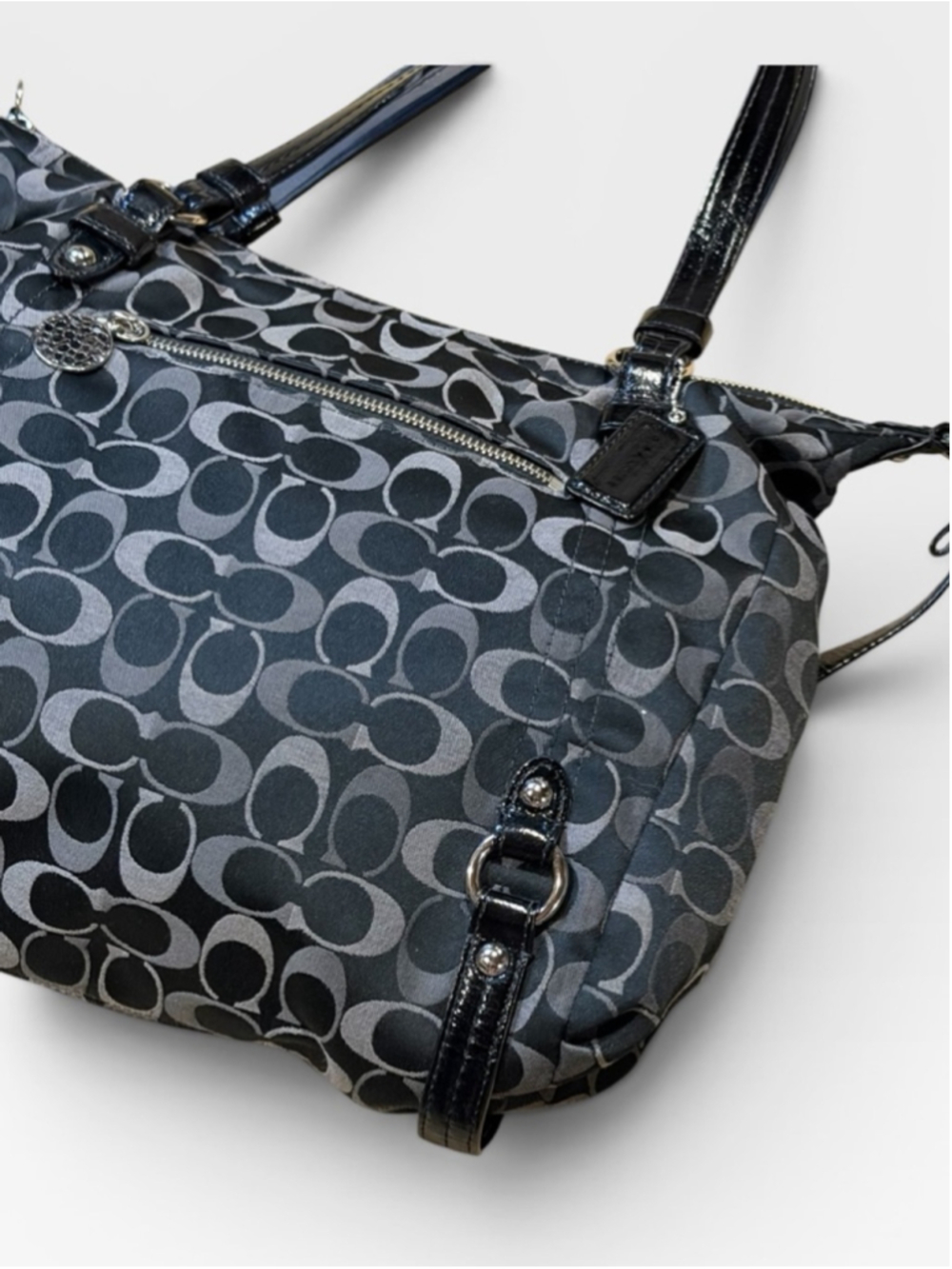 Coach Black Grey Signature C Jacquard Shoulder Bag - Picture 10 of 16